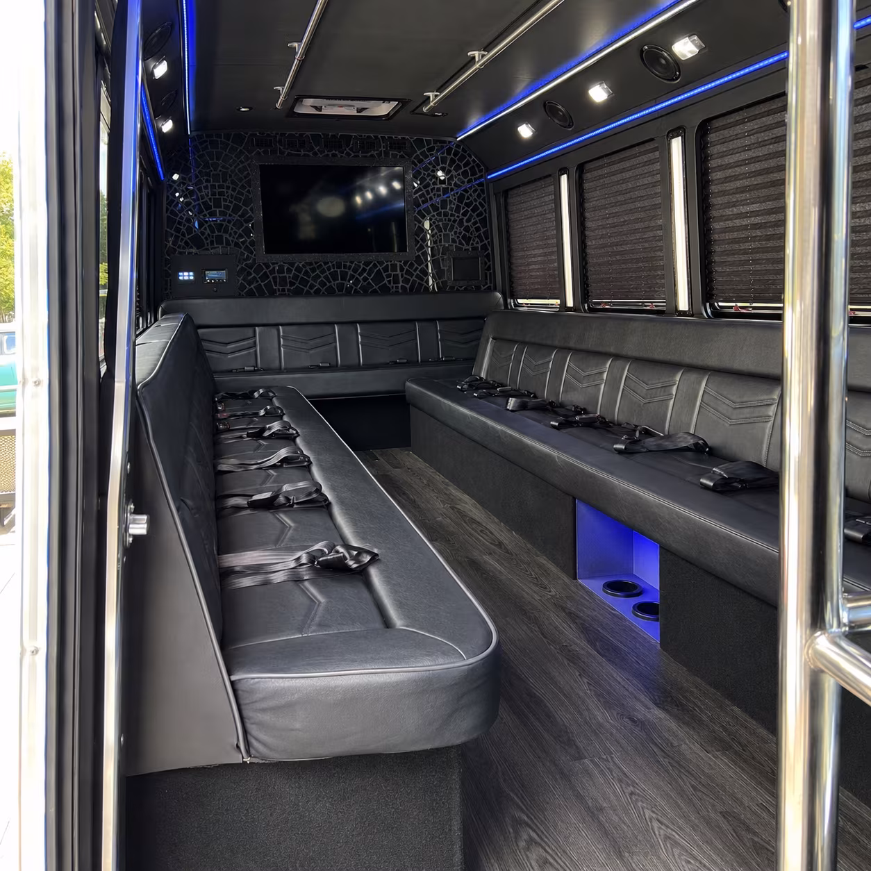 Commerce City Birthday, Sweet 16, & Quinceañera Party Bus Rentals